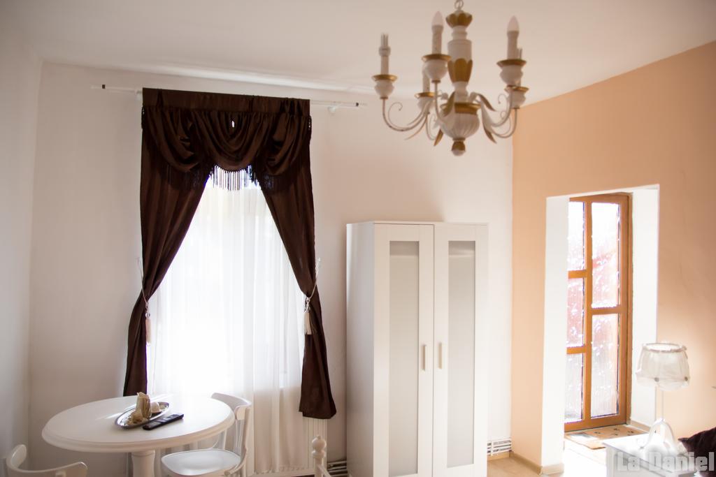 La Daniel Otel Sibiu Dış mekan fotoğraf